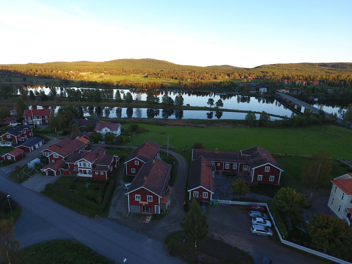 Gaestgivars Vandrarhem Och B&B Järvsö Eksteriør billede